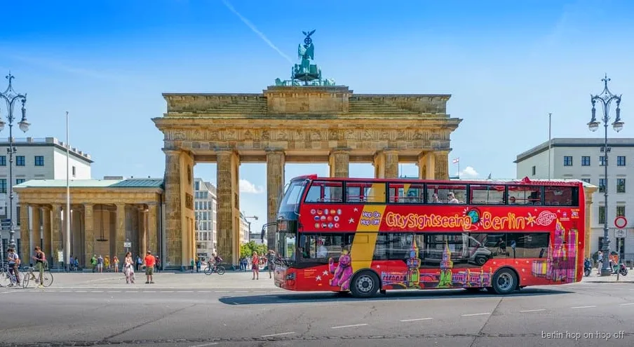 City Sightseeing Berlin hop-on hop-off bus med åbent tag på Classic Route